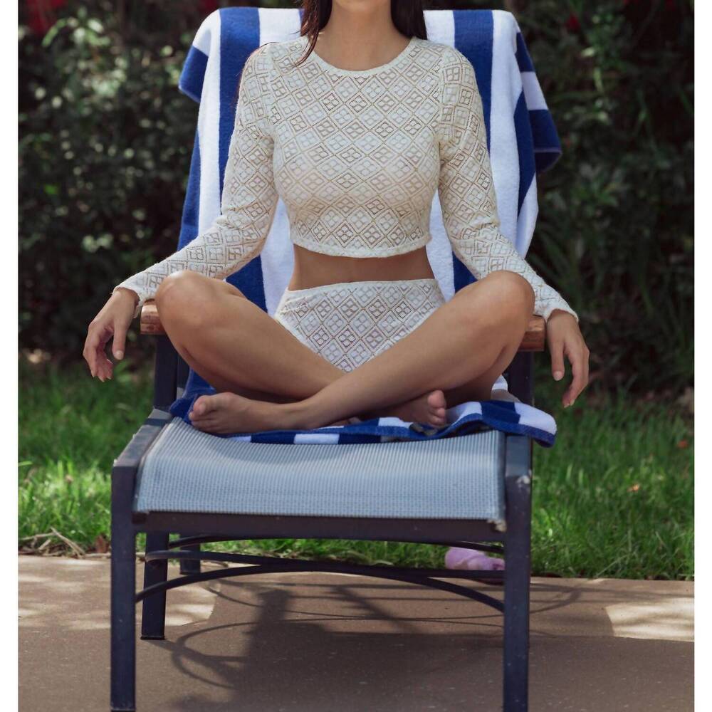 NEW KILO BRAVA geo lace long sleeve crop top in shell white